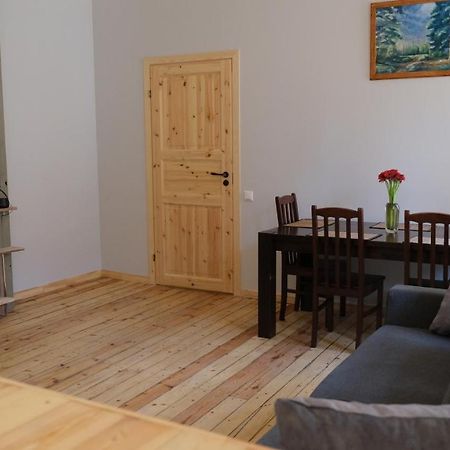 Historic Apartment With Wooden Floors In The Hearth Of Old-Town Riga Exteriér fotografie